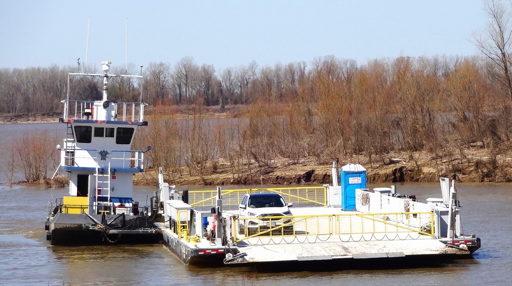 Dorena Hickman ferryboat ferrying vehicles across the Mississippi River